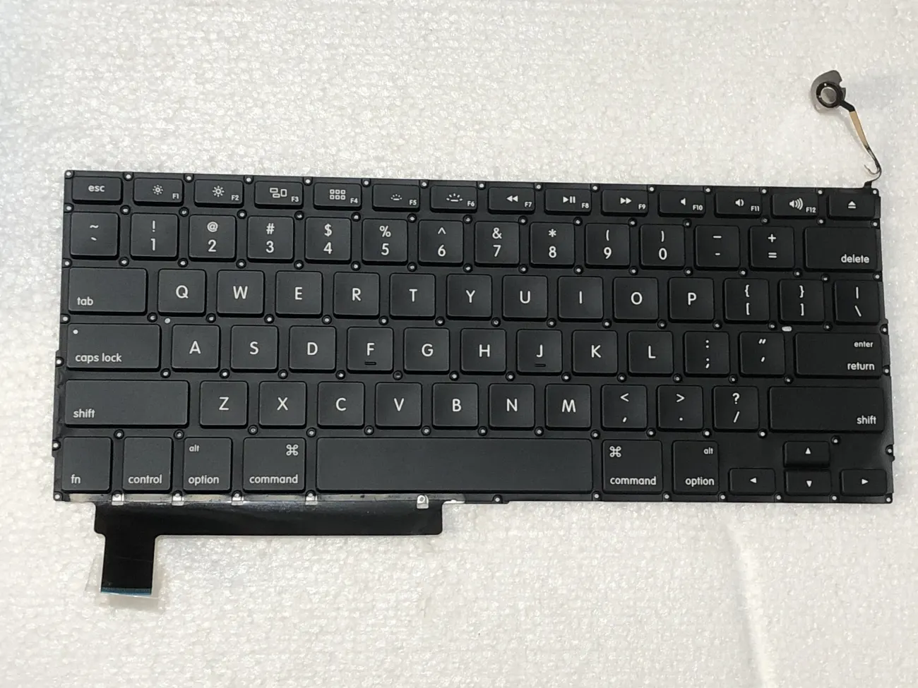 Bàn phím MACBOOK A1286 (2009) =>Pro 15" A1286 2009 2010 2011 2012 (CÁP DƯỚI NÚT CONTROL) mặt trước