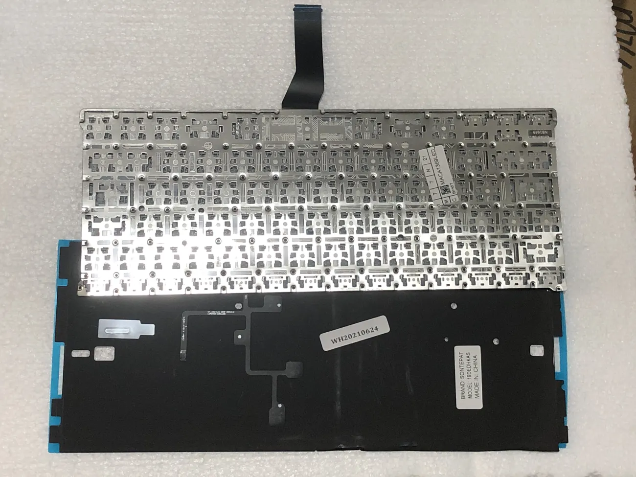 Bàn phím MACBOOK A1369 Led  Air 13" A1369 2011, Air 13" A1466 2012 2013 2014 2015 2016 2017 mặt sau