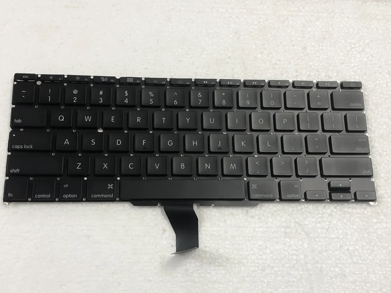 Bàn phím MACBOOK A1370 =>MacBook Air 11" A1370 (Mid 2011), Air 11" A1465 (2012 2013 2014 2015) mặt trước