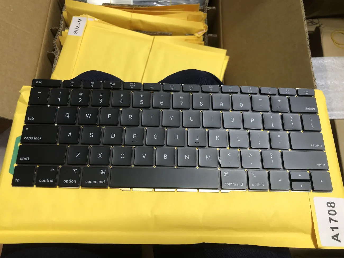 Bàn phím MACBOOK A1708 mặt trước