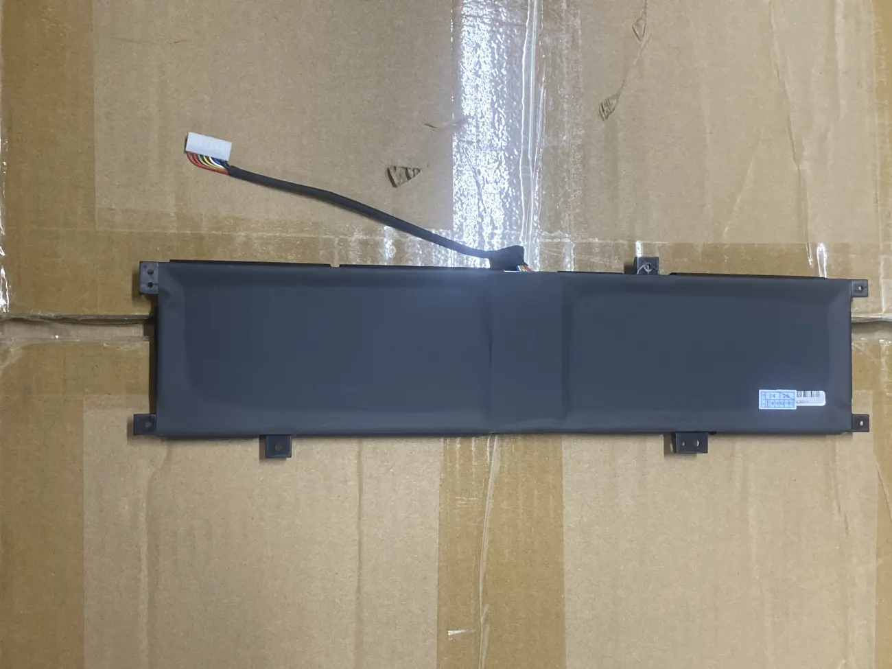 PIN MSI GF66 BTY-M55 (ZIN) - 4 CELL - MSI GL76 Katana, GF66 Thin, GF76 Katana, MSI Alpha 15 A3DDK A4DEK B5EEK B5EX, Alpha 17 B5EEK, Pulse GL66 12UGK, Pulse 17 B13VFK/B13VGK, Sword 15 A11UG, Crosshair 15 B12UE mặt sau