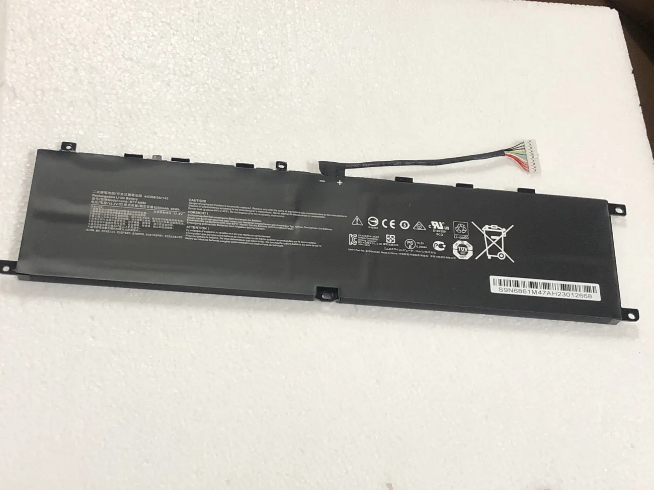 PIN MSI GS66 BTY-M6M (ZIN) - 4 CELL - MSI GS66 Stealth 10SE 10SF 11UE 11UH, MSI GE66 Raider 10UG 11UG , MSI GE76 Raider 11UE 11UG GE76, MSI Dragon Tiamat 11UH WS66 10TM 11UMT 11UKT, MSI Creator 15, BTY-M6M mặt trước