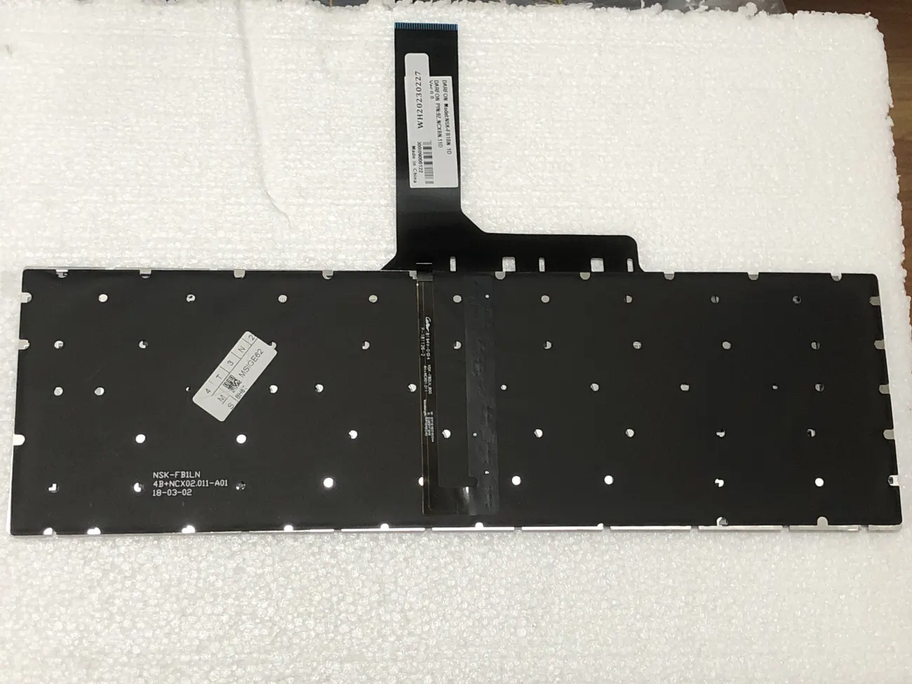 Bàn phím MSI GE62 (CÓ ĐÈN, ) =>Steelseries CX62 CX72 GE62 GE72 GS60 GS70 GV62 GT62 GT72 GL62 GL72 WS60 GP63 GP73 GF62 GF72 mặt sau