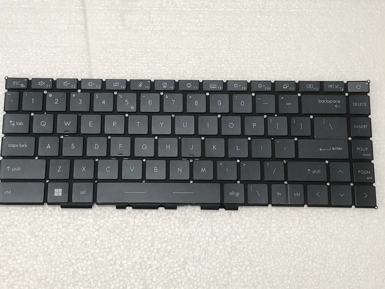 Bàn phím MSI GS66 mặt trước