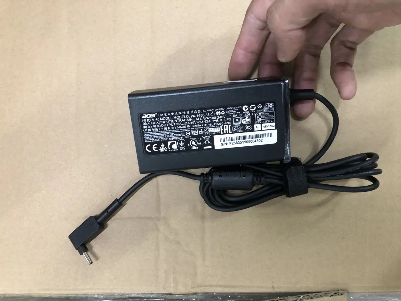 Sạc ACER 19v-3.42A 65W CHÂN NHỎ 3.0x1.1mm ZIN mặt trước