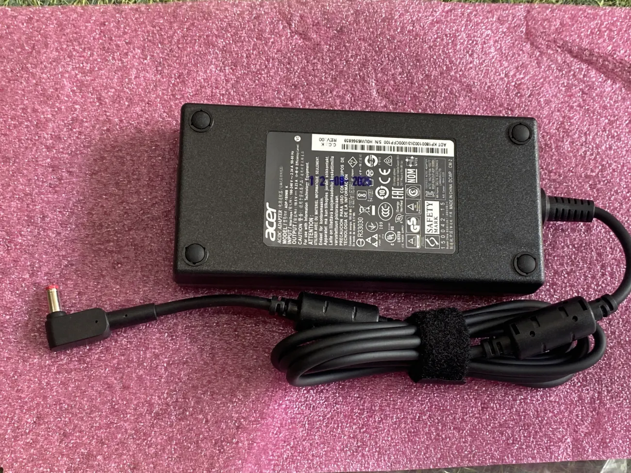 Sạc Acer 19.5v-9.23A 180W ZIN chân  5.5x1.7mm mặt trước
