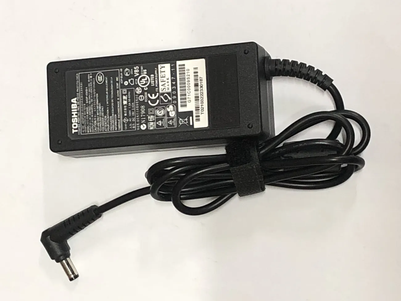 Sạc ALL (for asus lenovo toshiba) 19V-3.42A 65W OEM mặt trước