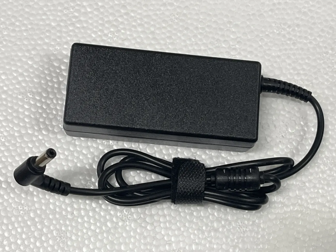 Sạc ALL (for asus lenovo toshiba) 19V-3.42A 65w zin Miao chân thường 5.5x2.5mm mặt sau