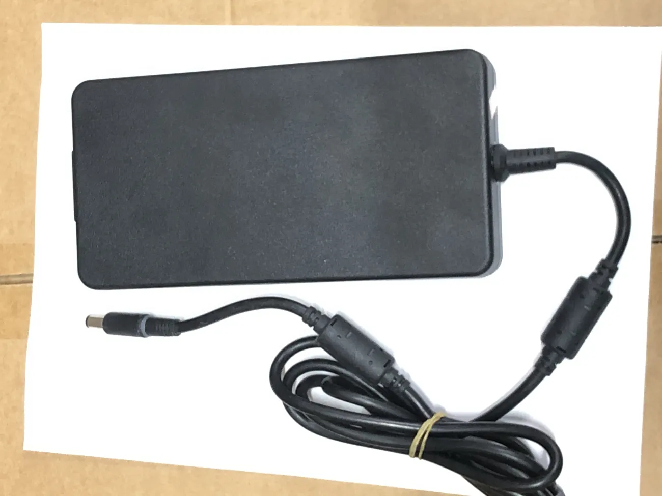 Sạc Dell 19.5v-12.3A 240W (7.4*5.0mm ) chân kim to mặt sau