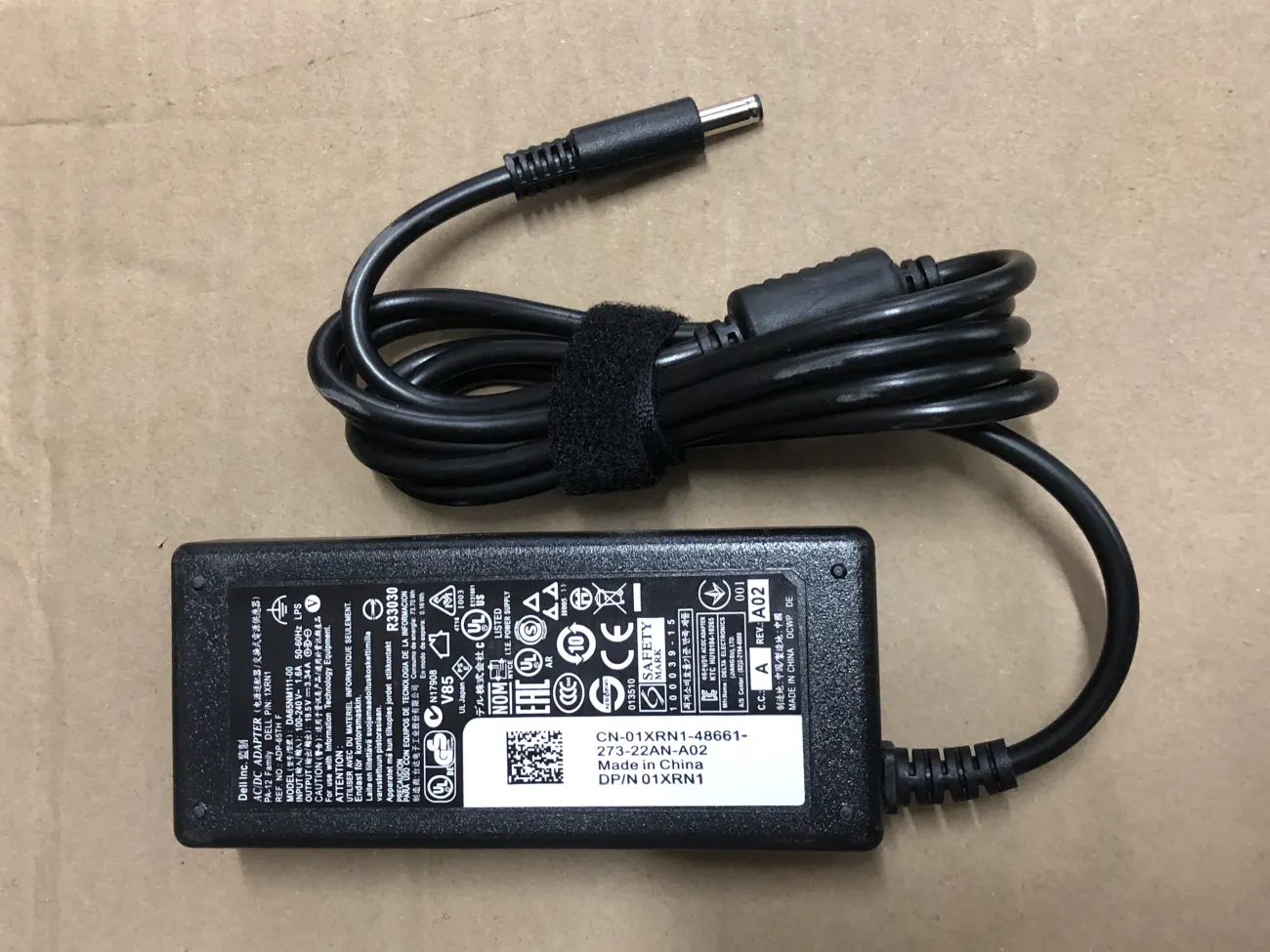 Sạc Dell 19.5v-3.34A 65W chân Kim nhỏ zin mặt trước