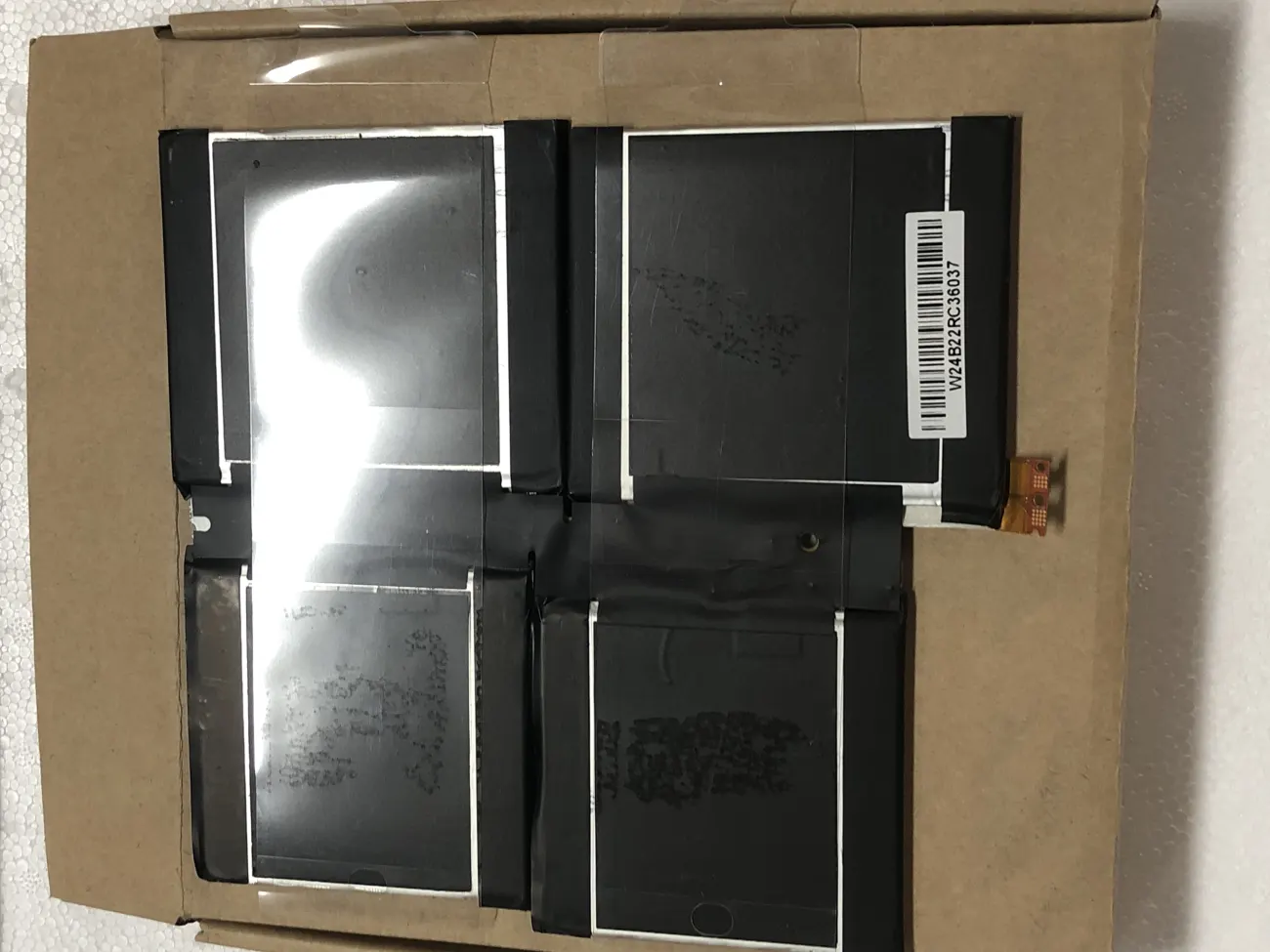 Pin SURFACE PRO 3 zin mặt sau