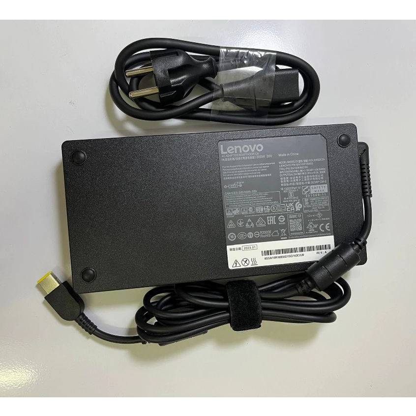 Sạc Lenovo 20v-15A 300W chân USB vàng mặt trước
