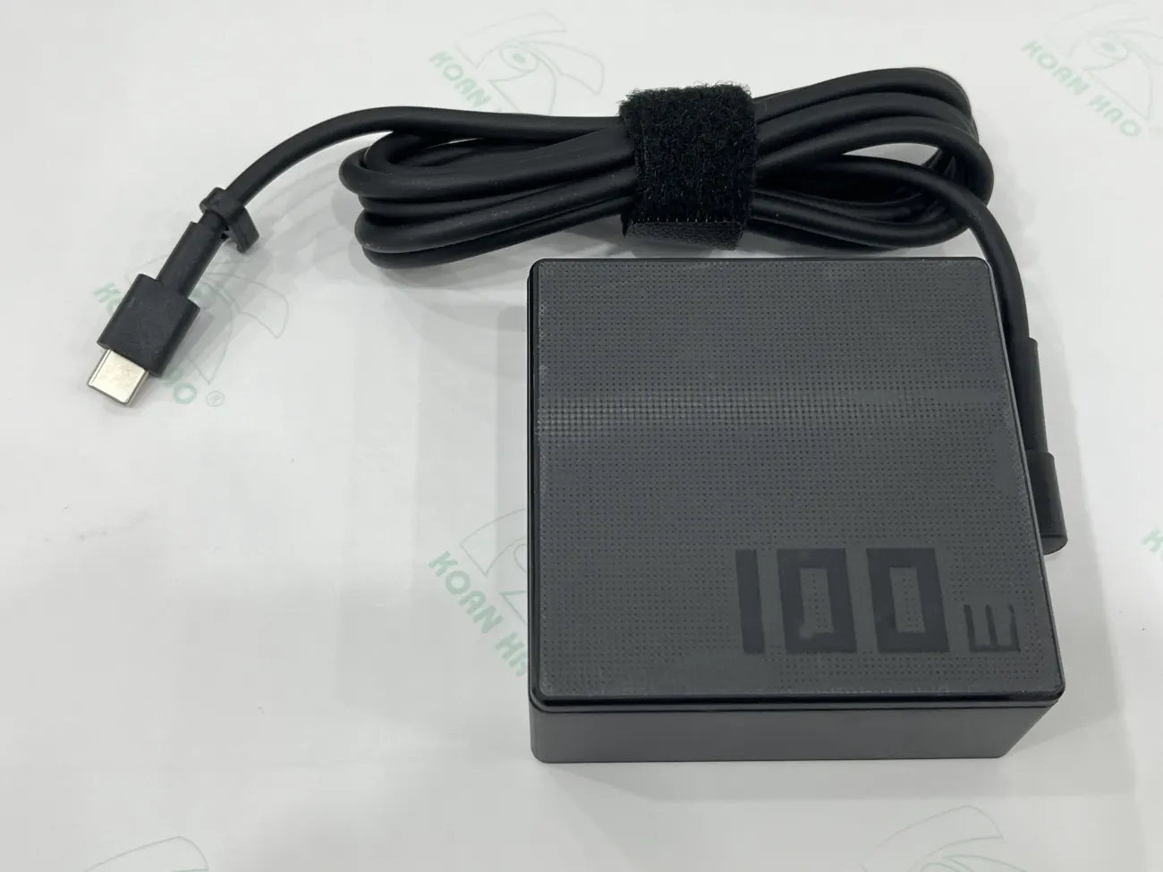 Sạc MSI 20v-5A 100w mặt sau