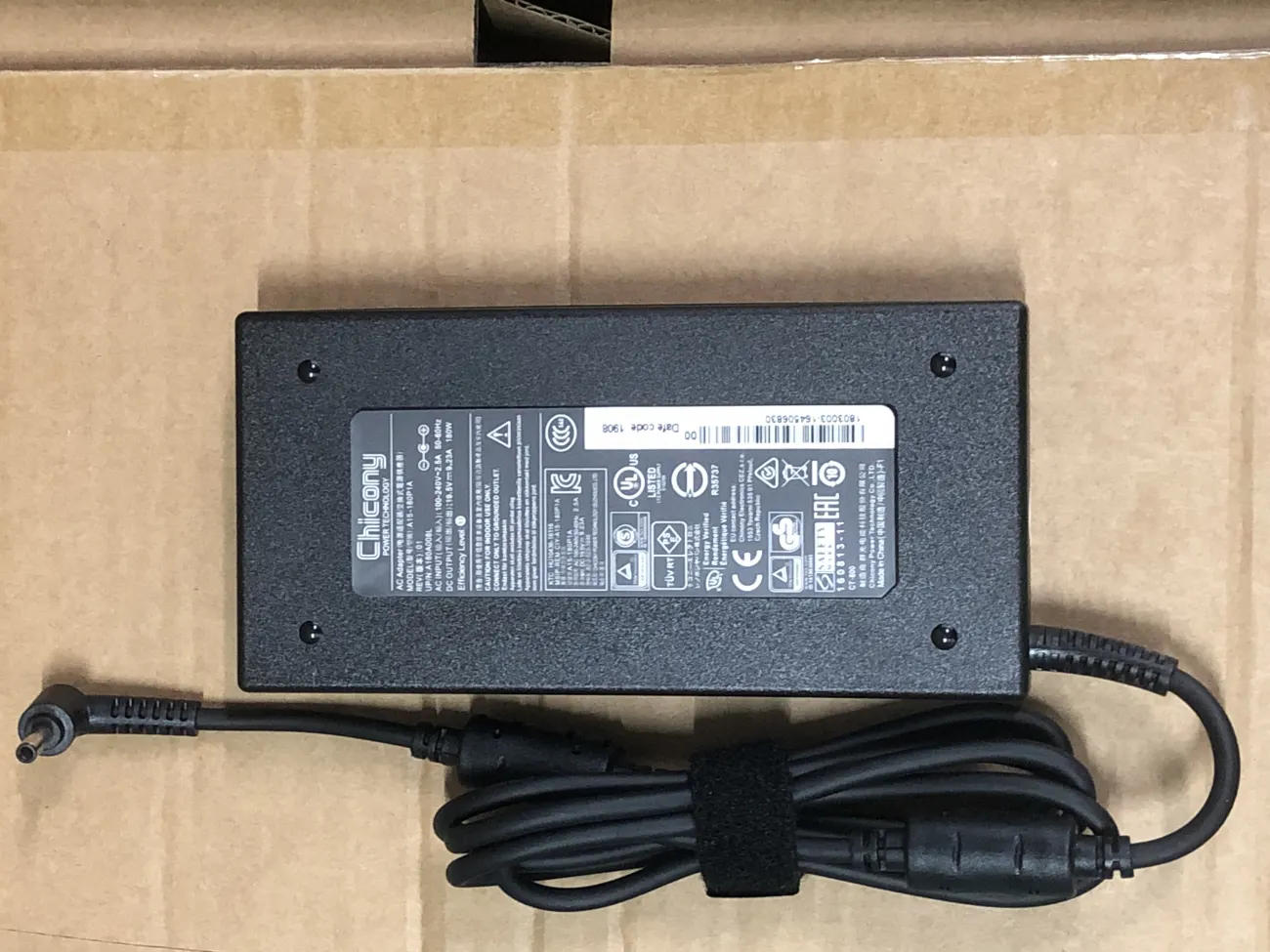Sạc MSI 19.5v-9.23A 180w chân 7.4X5.0mm mặt trước