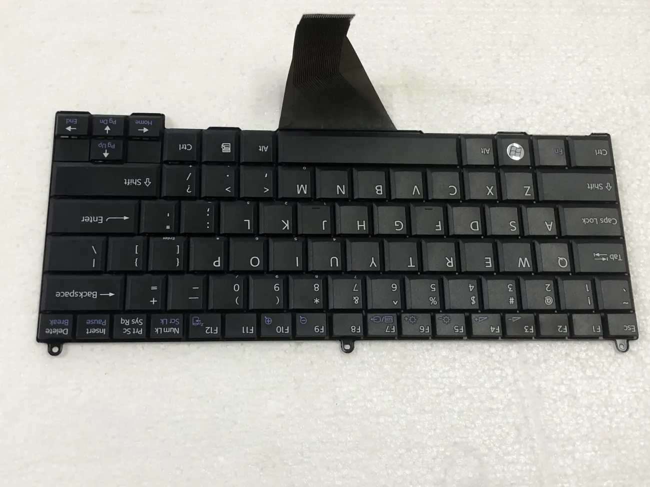 Bàn phím sony BZ mặt trước