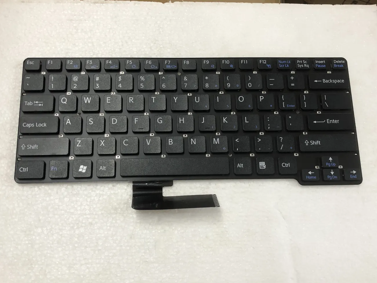 Bàn phím SONY CW ĐEN - VPCCW mặt trước