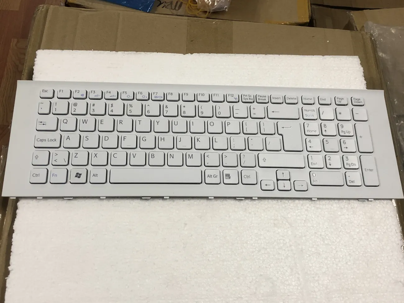 Bàn phím SONY EF TRẮNG =>VPCEF mặt trước
