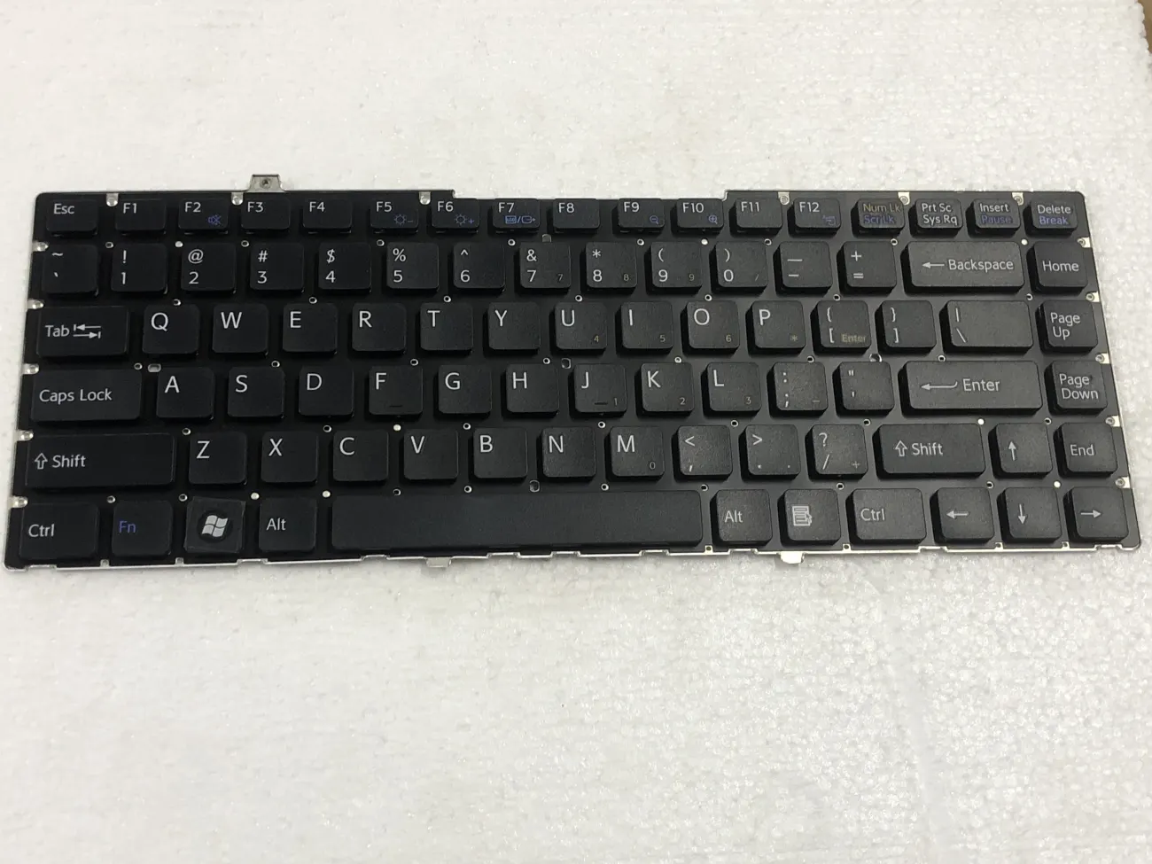 Bàn phím SONY FW ĐEN =>VGN-FW mặt trước