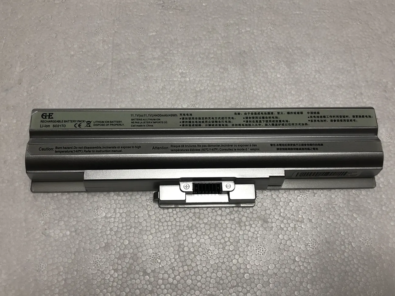 Pin SONY S13 ĐEN OEM mặt trước