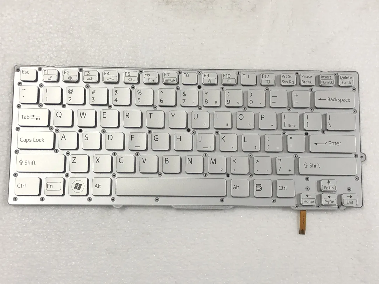 SONY SB BẠC CÓ ĐÈN mặt trước