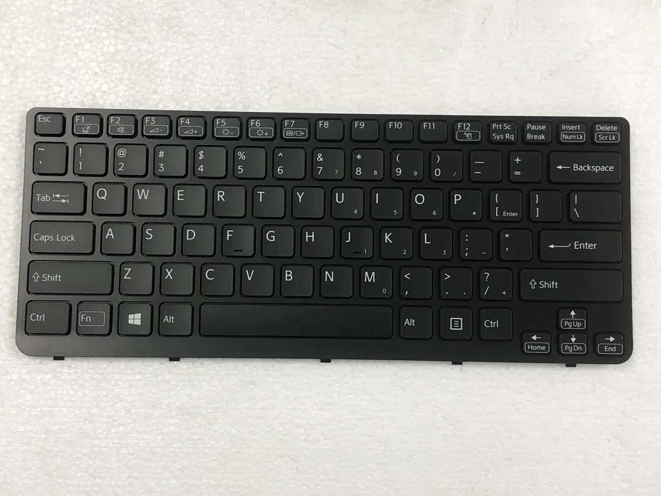 Bàn phím SONY SVE 141 ĐEN (CÓ ĐÈN) =>Vaio SVE14 SVE141 SVE14A, 1 chân ốc mặt trước