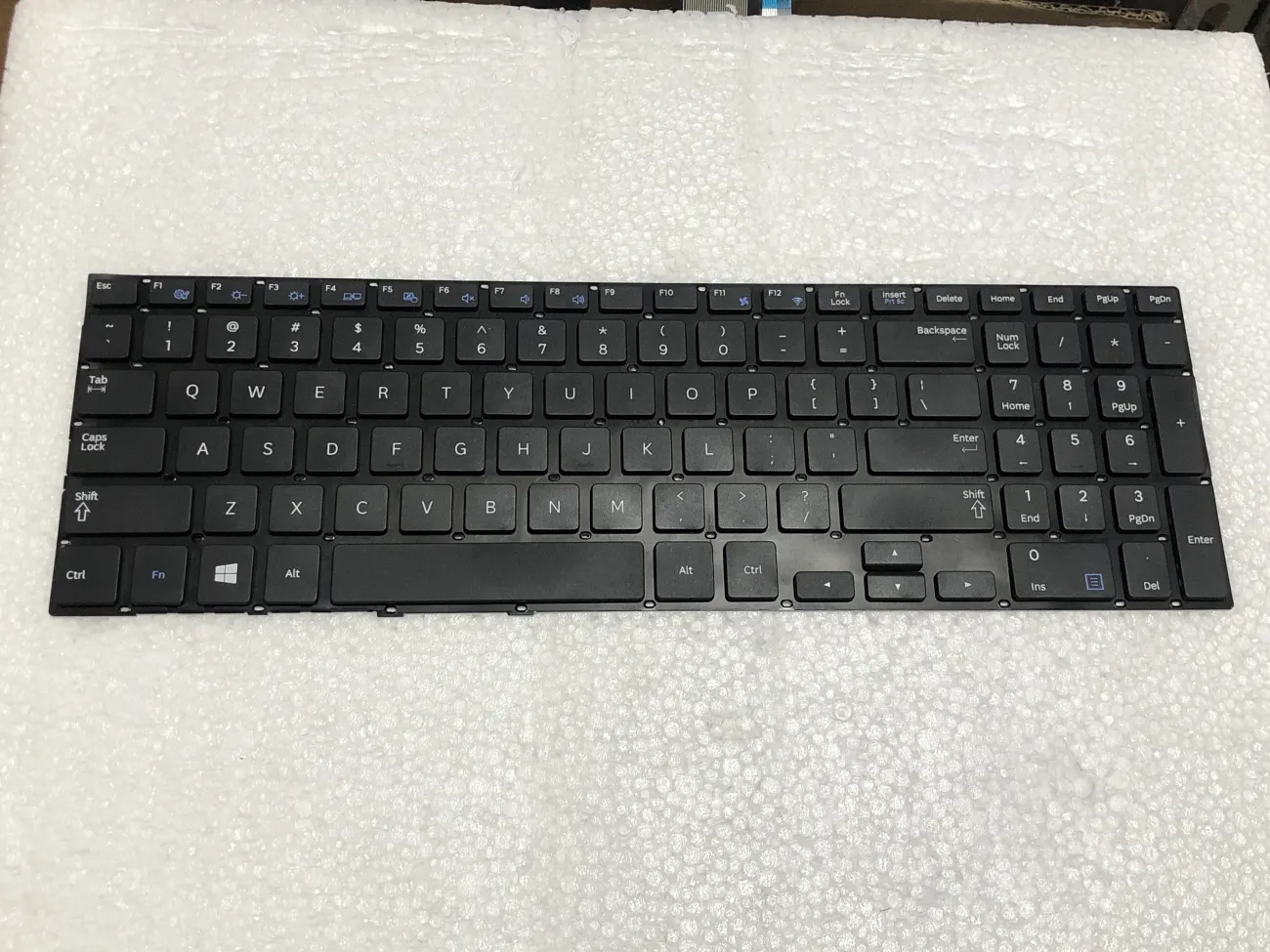 Bàn phím SamSung NB530U5 mặt trước