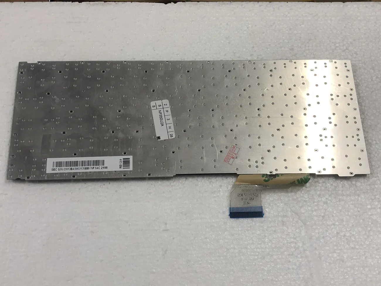 Bàn phím SAMSUNG NP350U2A =>350U2A 350U2B 350U2Y NP350U2A NP350U2B NP350U2Y mặt sau