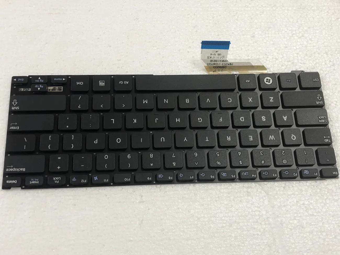 Bàn phím SAMSUNG NP350U2A =>350U2A 350U2B 350U2Y NP350U2A NP350U2B NP350U2Y mặt trước