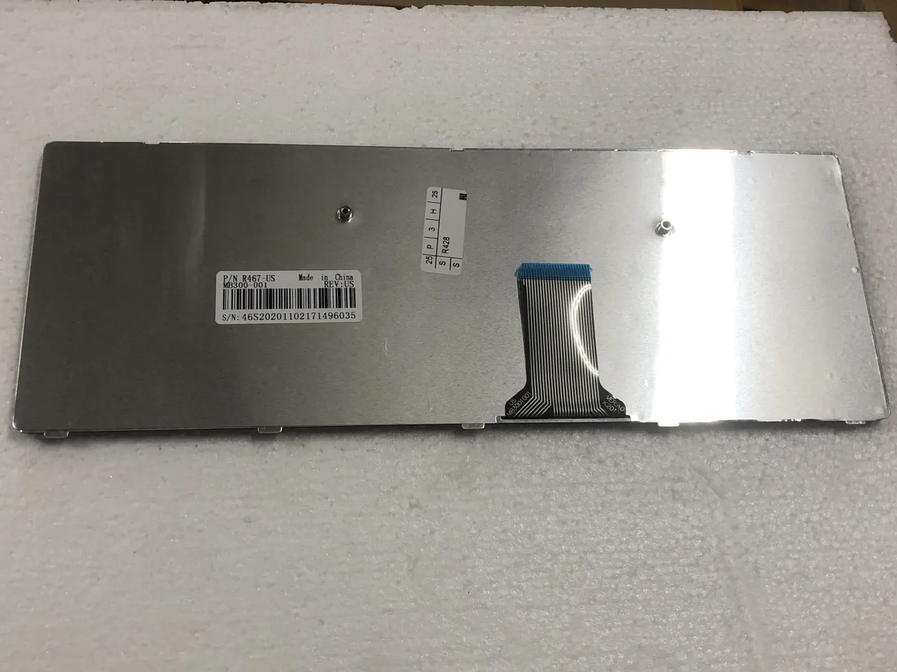 Bàn phím SAMSUNG R428 =>R428 R429 R430 R439 R440 R467 R468 R470 R480 RV410 RV408 RV439, R428, P428, R429, R467, R440, R470, P467, R468, R420, R439, R423, R425, R480, R465, R463, R430, RV408, RV410, P430, R438 mặt sau