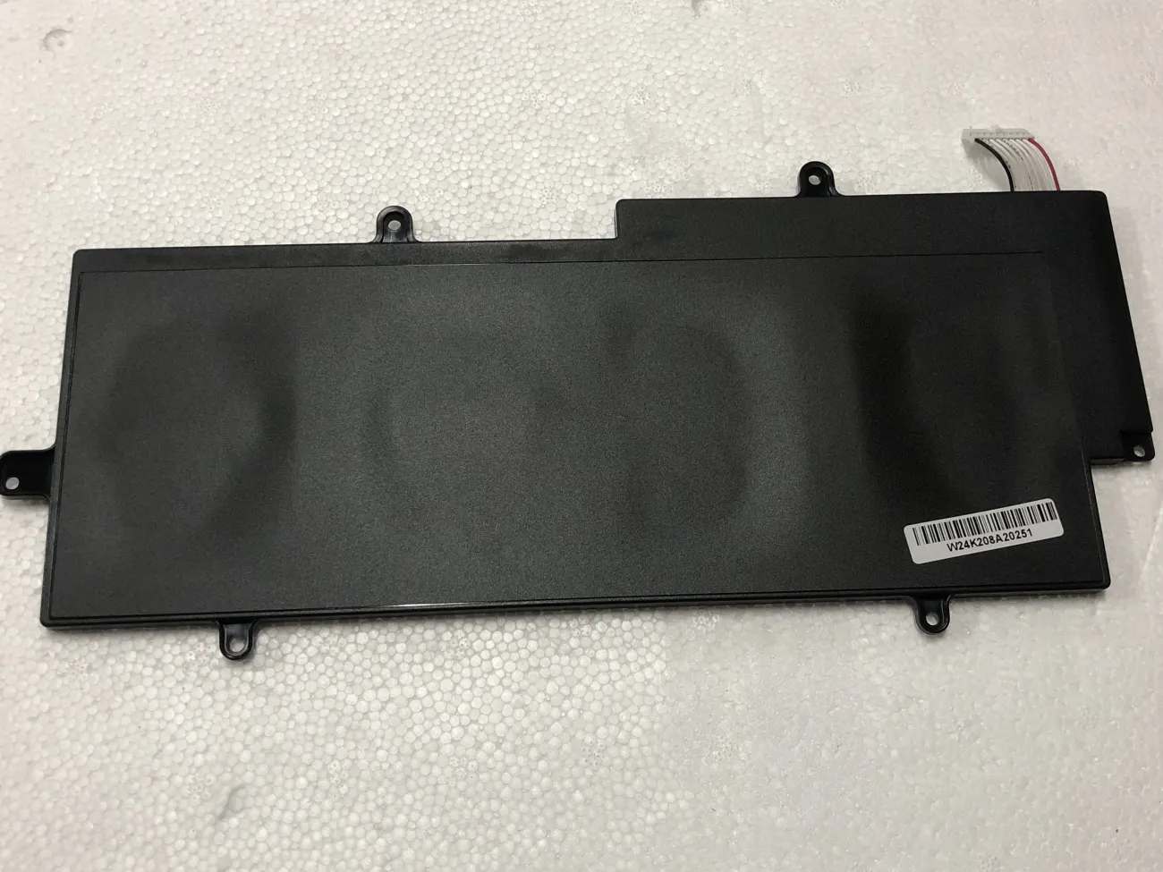 pin Toshiba Portege Z830/PA5013U,z835,z930,z935 mặt sau