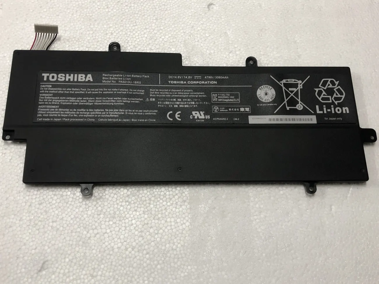 pin Toshiba Portege Z830/PA5013U,z835,z930,z935 mặt trước