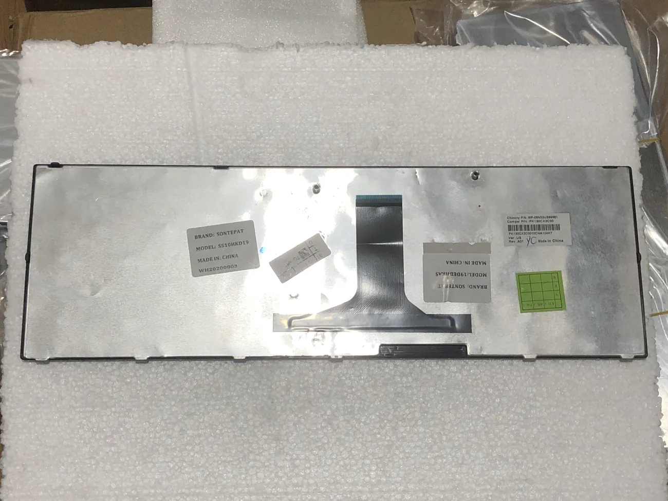 Bàn phím TOSHIBA A660 A665 =>Satellite A660 A660D A665 A665D P750 P750D P755 P770 P775 mặt sau