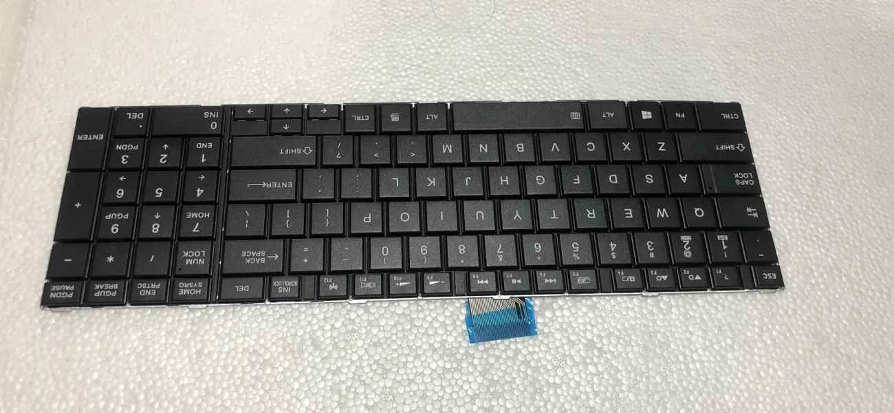 Bàn phím TOSHIBA C850/L850 =>Satellite C850 C855 L850 L855 L870 L875 L950 L955 P850 P855 P870 P875 S850 S855 S870 S875 B654, Satellite Pro R50-C, Tecra A50-A, A50-C, Z50-C (BẺ ỐC), Satellite C850D, Satellite C850, Satellite C870, Satellite C855D, Satellite C855, Satellite C870D, Satellite C875, Satellite C875D, Satellite L875, Satellite L875D, Satellite L850, Satellite L850D, Satellite L855, Satellite L855D, Satellite S850, Satellite S850D, Satellite S855, Satellite S855D, Satellite B552, Satellite S870, Satellite S870D, Satellite S875, Satellite S875D, Satellite P850, Satellite P870, Satellite P855, Satellite L950, Satellite P875, Satellite P870D, Satellite P875D, Satellite P855D, Satellite L955, Satellite L950D, Satellite L970, Satellite L975, Satellite L975D, Satellite L970D mặt trước