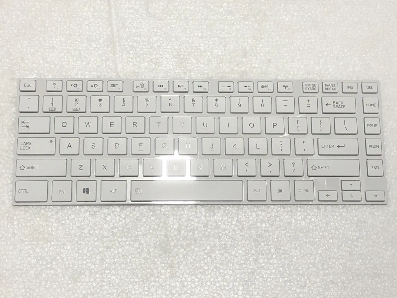 Bàn phím Toshiba L840 trắng mặt trước