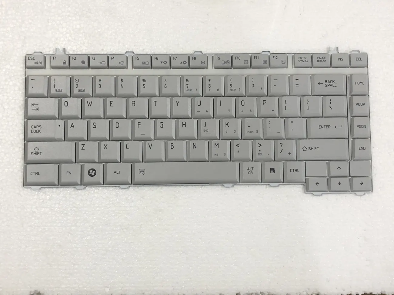 bp TO M200 trắng mặt trước