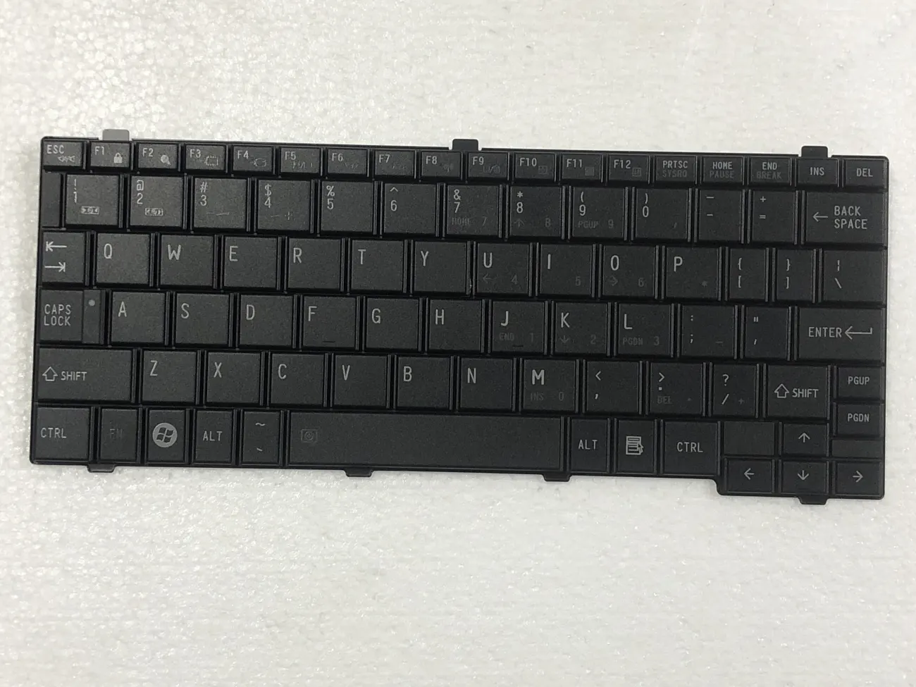 Bàn phím Toshiba NB200 đen mặt trước
