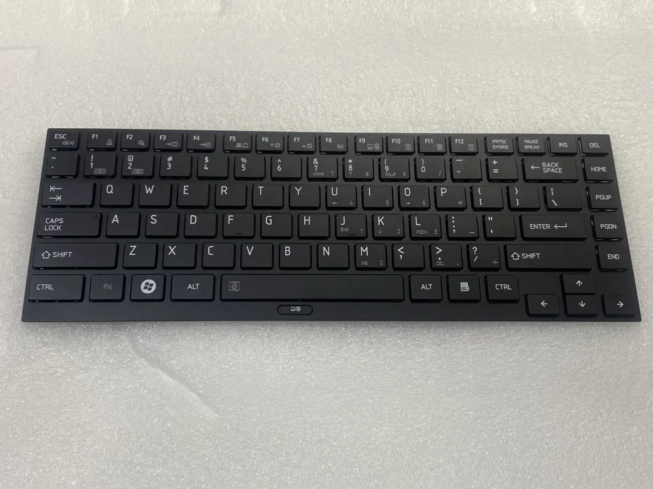 Bàn phím Toshiba Portege R700 mặt trước