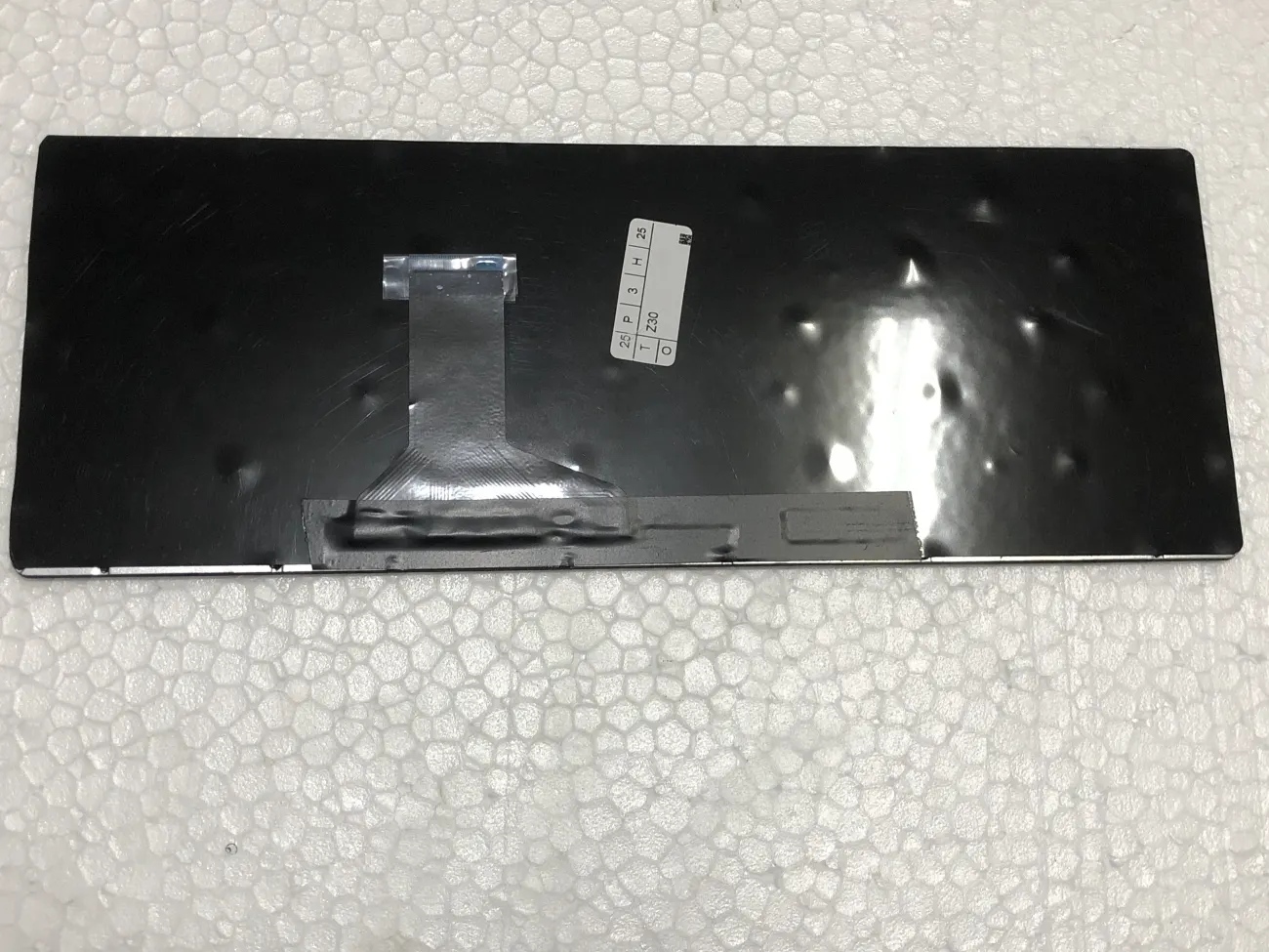 Bàn phím TOSHIBA Z30-A => =>Portege Z30 Z30-A Z30T, Z30-B, Z30T-B, Z30-C, Z30T-C, Dynabook R63 R64 R634, Portege R63 R64 R634 mặt sau