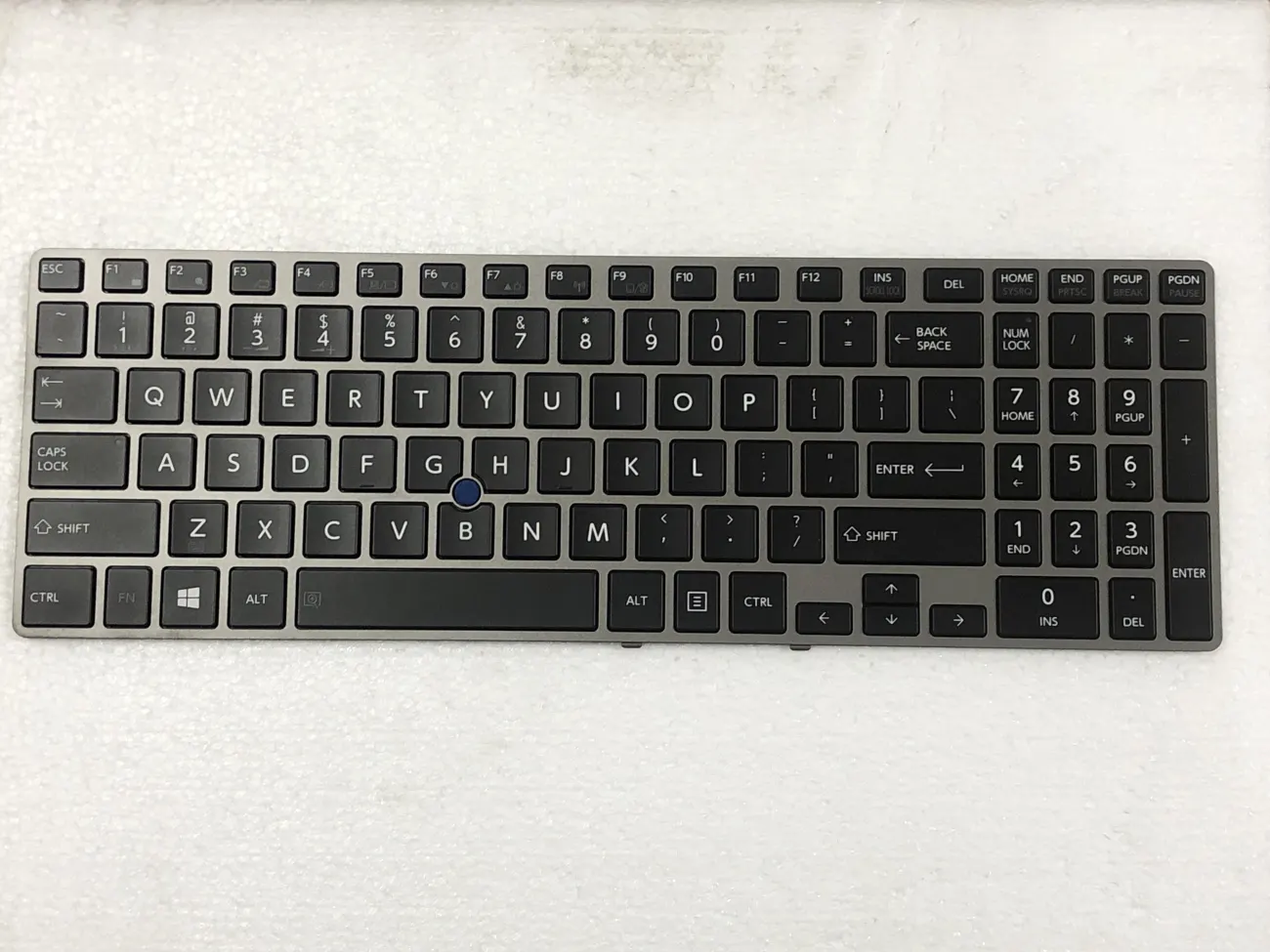 Bàn phím TOSHIBA Z50-A => =>Toshiba Tecra Z50 Z50-A, Z50-A1502, Z50-A1510, Z50-B mặt trước