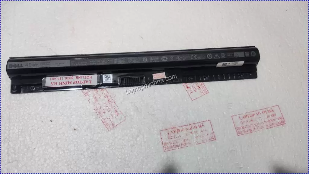 Pin laptop Dell P63F004