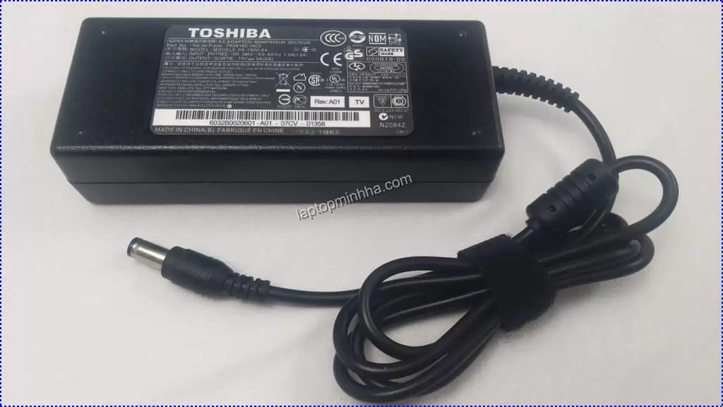 Sạc laptop Toshiba Satellite M10 
