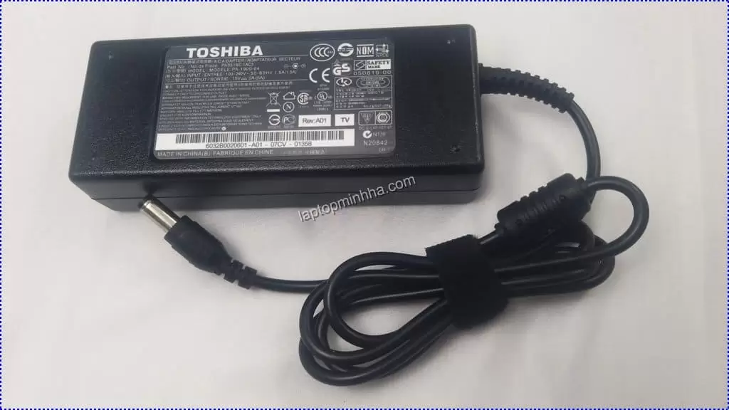 Sạc laptop Toshiba Satellite R10 