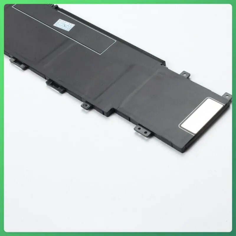 Pin laptop HP M24420-1D1