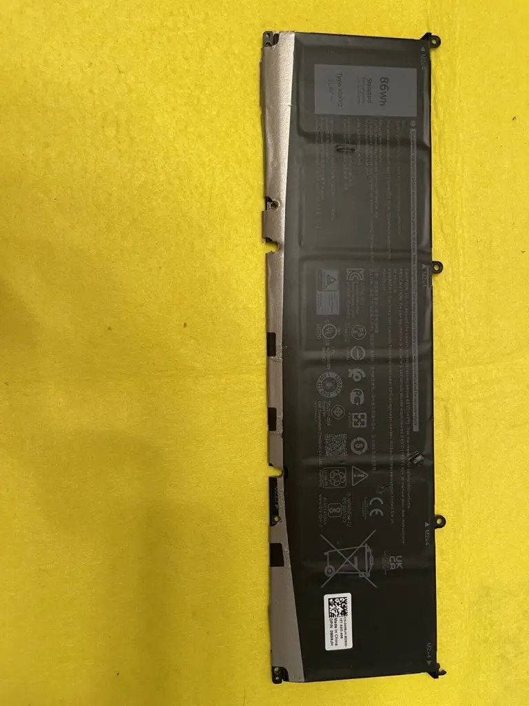 ảnh phóng to đại diện của  Pin laptop Dell P91F001