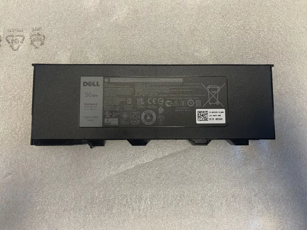 Pin laptop Dell P18T002