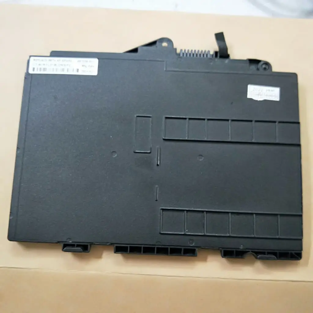 Pin laptop HP SN03044XL
