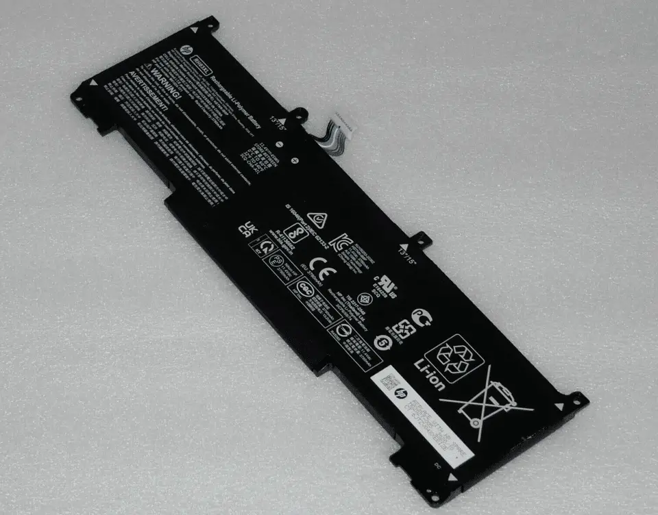 Pin dùng cho laptop HP M01524-542