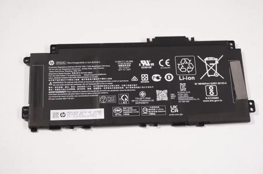 Pin dùng cho laptop HP M01118-421