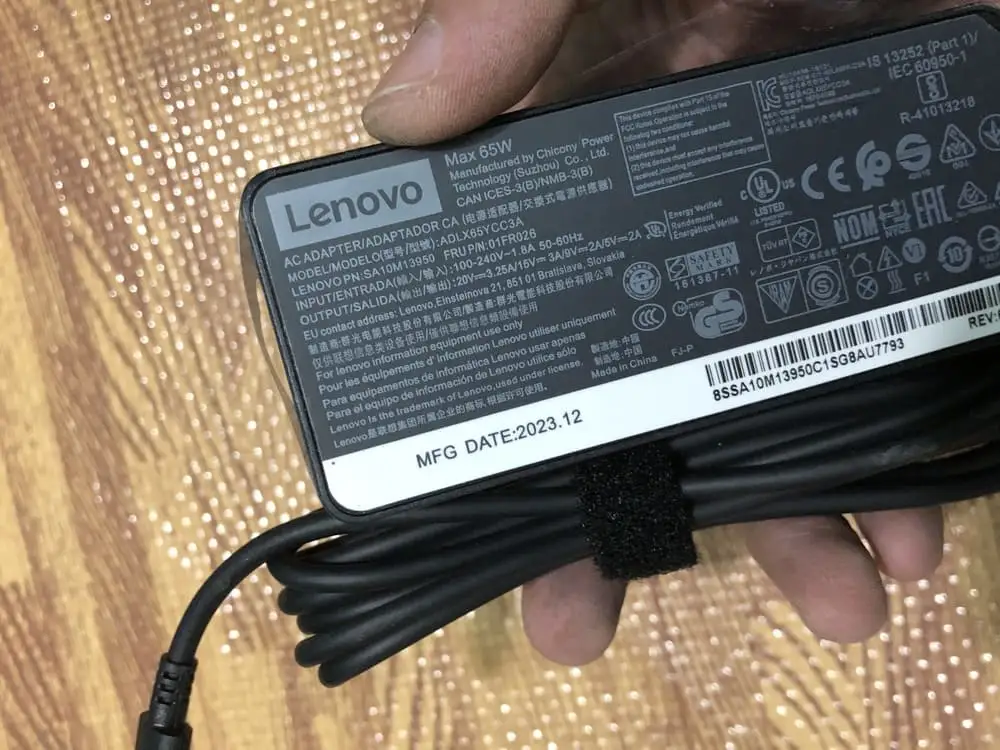 Ảnh sạc Lenovo L13