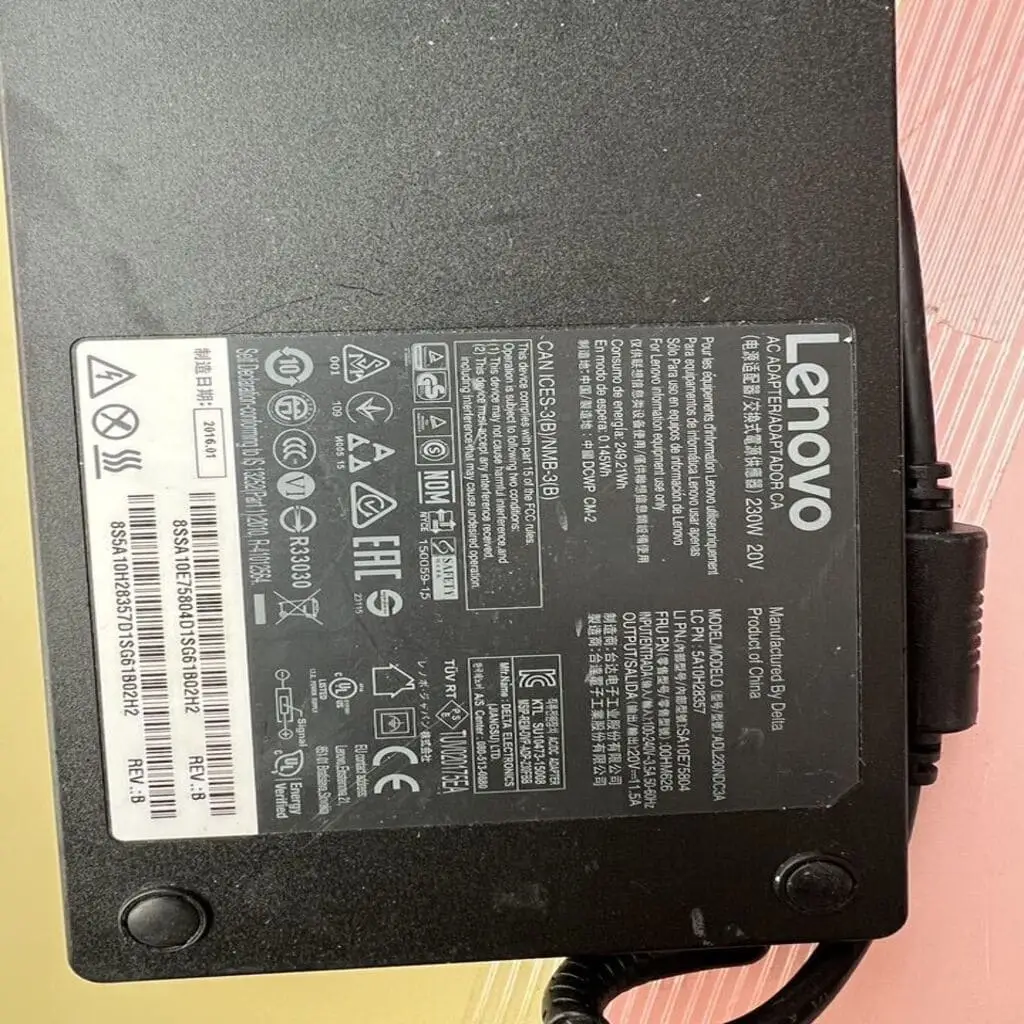 Ảnh sạc Lenovo Y7000P